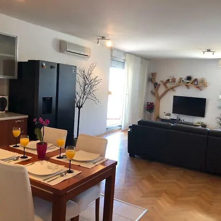Apartamento Beni Solin